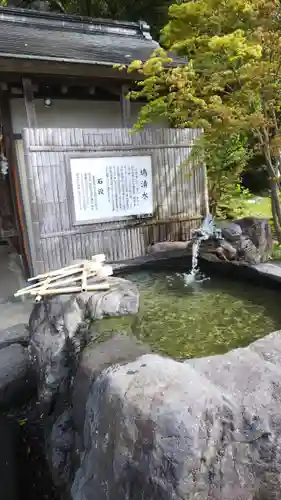 埴生護國八幡宮の手水舎