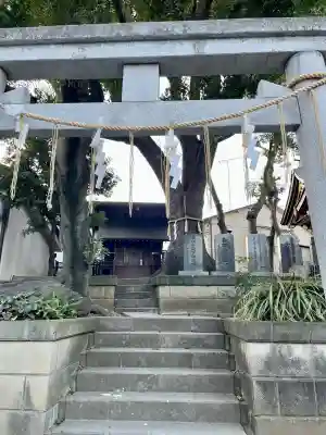 女塚神社の{uncategorized: "未分類", other: "その他", undefined: "問題あり", building: "その他建物", grave: "お墓", sacred_gate: "鳥居", guardian: "狛犬", statue: "像", buddha: "仏像", history: "歴史", nature: "自然", garden: "庭園", animal: "動物", pagoda: "塔", temizu: "手水舎", mountain_gate: "山門・神門", sanctuary: "本殿・本堂", subordinate: "末社・摂社", art: "芸術", scenery: "景色", jizo: "地蔵", ema: "絵馬", goshuin: "御朱印", omikuji: "おみくじ", items: "授与品その他", amulet: "お守り", goshuincho: "御朱印帳", eats: "食事", festival: "お祭り", votive_dance: "神楽", shichigosan: "七五三参", wedding: "結婚式", experience: "体験その他", initially: "初詣", around: "周辺", anti_infection: "感染症対策"}