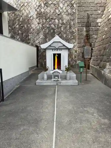 神呪庚申堂の本殿・本堂