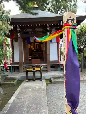 玉泉寺の{uncategorized: "未分類", other: "その他", undefined: "問題あり", building: "その他建物", grave: "お墓", sacred_gate: "鳥居", guardian: "狛犬", statue: "像", buddha: "仏像", history: "歴史", nature: "自然", garden: "庭園", animal: "動物", pagoda: "塔", temizu: "手水舎", mountain_gate: "山門・神門", sanctuary: "本殿・本堂", subordinate: "末社・摂社", art: "芸術", scenery: "景色", jizo: "地蔵", ema: "絵馬", goshuin: "御朱印", omikuji: "おみくじ", items: "授与品その他", amulet: "お守り", goshuincho: "御朱印帳", eats: "食事", festival: "お祭り", votive_dance: "神楽", shichigosan: "七五三参", wedding: "結婚式", experience: "体験その他", initially: "初詣", around: "周辺", anti_infection: "感染症対策"}