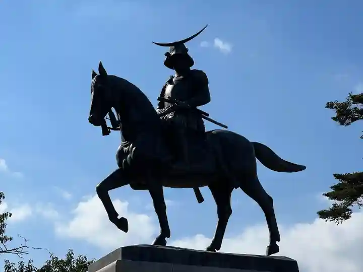 宮城縣護國神社の像