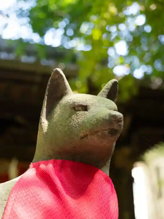 四合稲荷神社の{uncategorized: "未分類", other: "その他", undefined: "問題あり", building: "その他建物", grave: "お墓", sacred_gate: "鳥居", guardian: "狛犬", statue: "像", buddha: "仏像", history: "歴史", nature: "自然", garden: "庭園", animal: "動物", pagoda: "塔", temizu: "手水舎", mountain_gate: "山門・神門", sanctuary: "本殿・本堂", subordinate: "末社・摂社", art: "芸術", scenery: "景色", jizo: "地蔵", ema: "絵馬", goshuin: "御朱印", omikuji: "おみくじ", items: "授与品その他", amulet: "お守り", goshuincho: "御朱印帳", eats: "食事", festival: "お祭り", votive_dance: "神楽", shichigosan: "七五三参", wedding: "結婚式", experience: "体験その他", initially: "初詣", around: "周辺", anti_infection: "感染症対策"}