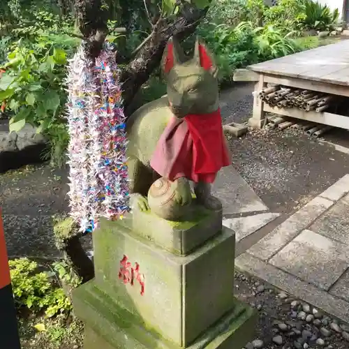 四谷於岩稲荷田宮神社の狛犬