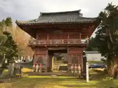 東山寺の山門