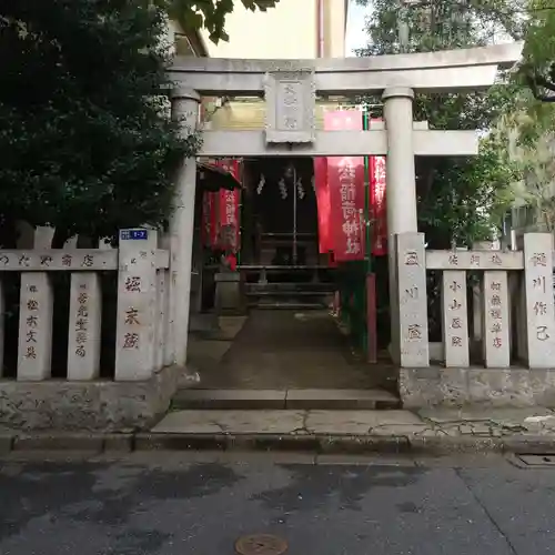 大松稲荷神社の鳥居