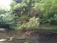 稲荷社(忍野八海 出口池)(山梨県)