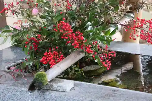 高司神社〜むすびの神の鎮まる社〜の手水