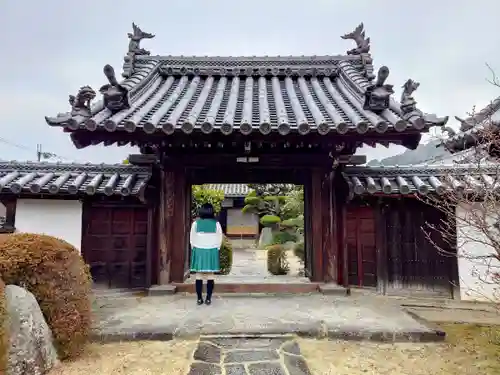 法然寺の山門・神門