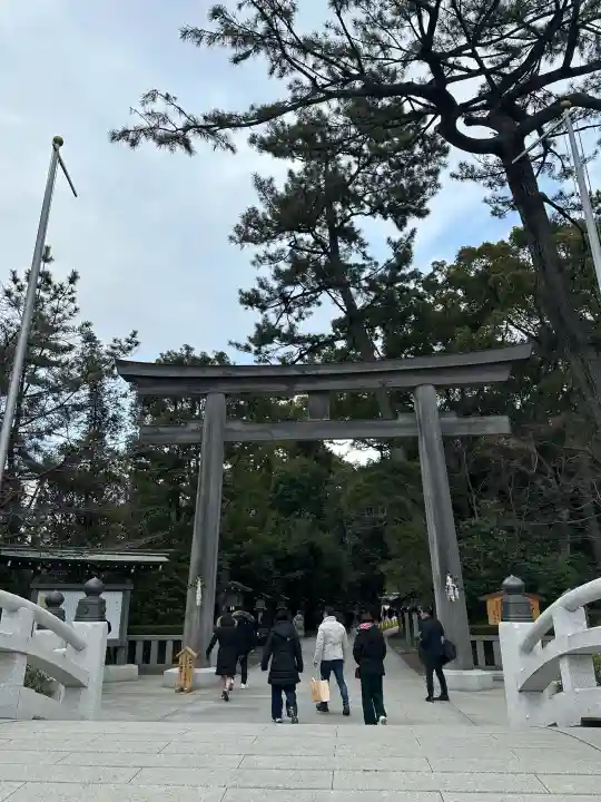 寒川神社の{uncategorized: "未分類", other: "その他", undefined: "問題あり", building: "その他建物", grave: "お墓", sacred_gate: "鳥居", guardian: "狛犬", statue: "像", buddha: "仏像", history: "歴史", nature: "自然", garden: "庭園", animal: "動物", pagoda: "塔", temizu: "手水舎", mountain_gate: "山門・神門", sanctuary: "本殿・本堂", subordinate: "末社・摂社", art: "芸術", scenery: "景色", jizo: "地蔵", ema: "絵馬", goshuin: "御朱印", omikuji: "おみくじ", items: "授与品その他", amulet: "お守り", goshuincho: "御朱印帳", eats: "食事", festival: "お祭り", votive_dance: "神楽", shichigosan: "七五三参", wedding: "結婚式", experience: "体験その他", initially: "初詣", around: "周辺", anti_infection: "感染症対策"}