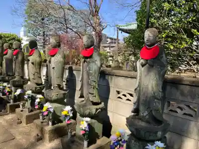 愛染院の{uncategorized: "未分類", other: "その他", undefined: "問題あり", building: "その他建物", grave: "お墓", sacred_gate: "鳥居", guardian: "狛犬", statue: "像", buddha: "仏像", history: "歴史", nature: "自然", garden: "庭園", animal: "動物", pagoda: "塔", temizu: "手水舎", mountain_gate: "山門・神門", sanctuary: "本殿・本堂", subordinate: "末社・摂社", art: "芸術", scenery: "景色", jizo: "地蔵", ema: "絵馬", goshuin: "御朱印", omikuji: "おみくじ", items: "授与品その他", amulet: "お守り", goshuincho: "御朱印帳", eats: "食事", festival: "お祭り", votive_dance: "神楽", shichigosan: "七五三参", wedding: "結婚式", experience: "体験その他", initially: "初詣", around: "周辺", anti_infection: "感染症対策"}