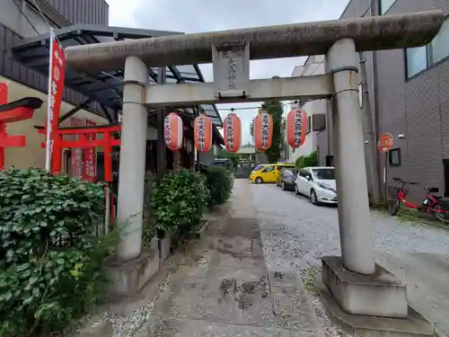 巣鴨大鳥神社の鳥居