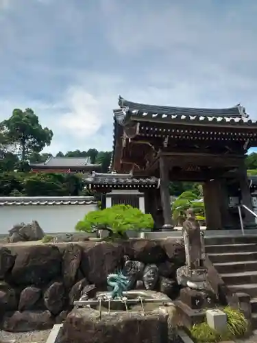 聖天院の山門