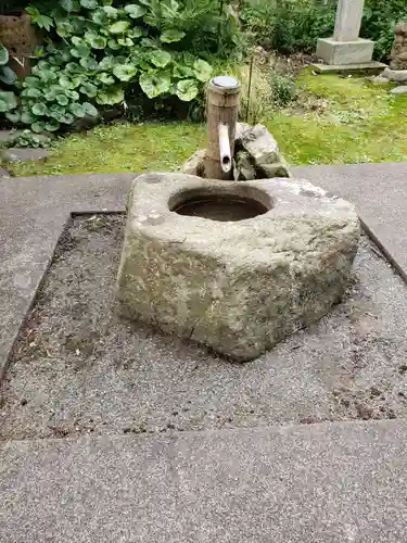清水八幡神社の手水舎