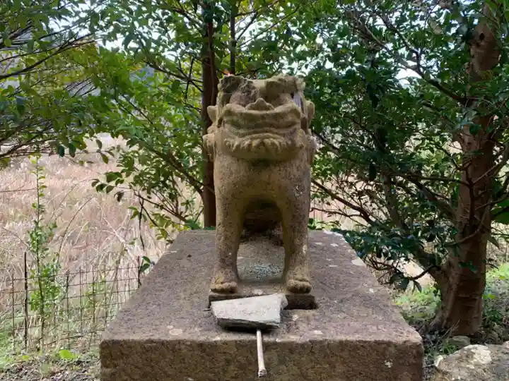 山神社の狛犬