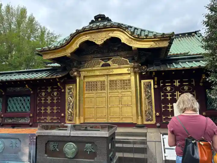 上野東照宮の{uncategorized: "未分類", other: "その他", undefined: "問題あり", building: "その他建物", grave: "お墓", sacred_gate: "鳥居", guardian: "狛犬", statue: "像", buddha: "仏像", history: "歴史", nature: "自然", garden: "庭園", animal: "動物", pagoda: "塔", temizu: "手水舎", mountain_gate: "山門・神門", sanctuary: "本殿・本堂", subordinate: "末社・摂社", art: "芸術", scenery: "景色", jizo: "地蔵", ema: "絵馬", goshuin: "御朱印", omikuji: "おみくじ", items: "授与品その他", amulet: "お守り", goshuincho: "御朱印帳", eats: "食事", festival: "お祭り", votive_dance: "神楽", shichigosan: "七五三参", wedding: "結婚式", experience: "体験その他", initially: "初詣", around: "周辺", anti_infection: "感染症対策"}