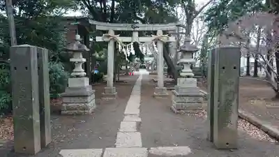 本太氷川神社の鳥居