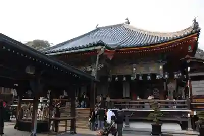 中山寺の本殿・本堂
