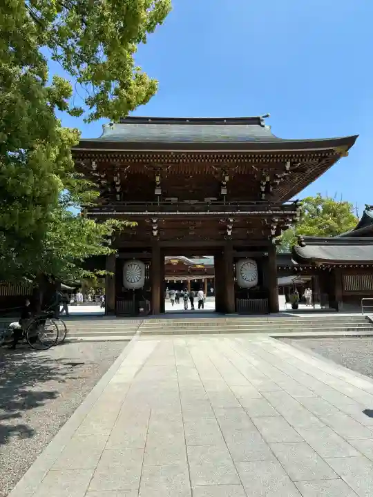 寒川神社の{uncategorized: "未分類", other: "その他", undefined: "問題あり", building: "その他建物", grave: "お墓", sacred_gate: "鳥居", guardian: "狛犬", statue: "像", buddha: "仏像", history: "歴史", nature: "自然", garden: "庭園", animal: "動物", pagoda: "塔", temizu: "手水舎", mountain_gate: "山門・神門", sanctuary: "本殿・本堂", subordinate: "末社・摂社", art: "芸術", scenery: "景色", jizo: "地蔵", ema: "絵馬", goshuin: "御朱印", omikuji: "おみくじ", items: "授与品その他", amulet: "お守り", goshuincho: "御朱印帳", eats: "食事", festival: "お祭り", votive_dance: "神楽", shichigosan: "七五三参", wedding: "結婚式", experience: "体験その他", initially: "初詣", around: "周辺", anti_infection: "感染症対策"}