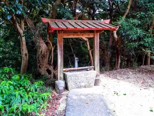 津島社の手水舎