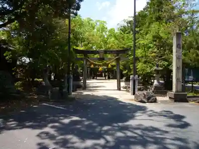 亀山神社の鳥居