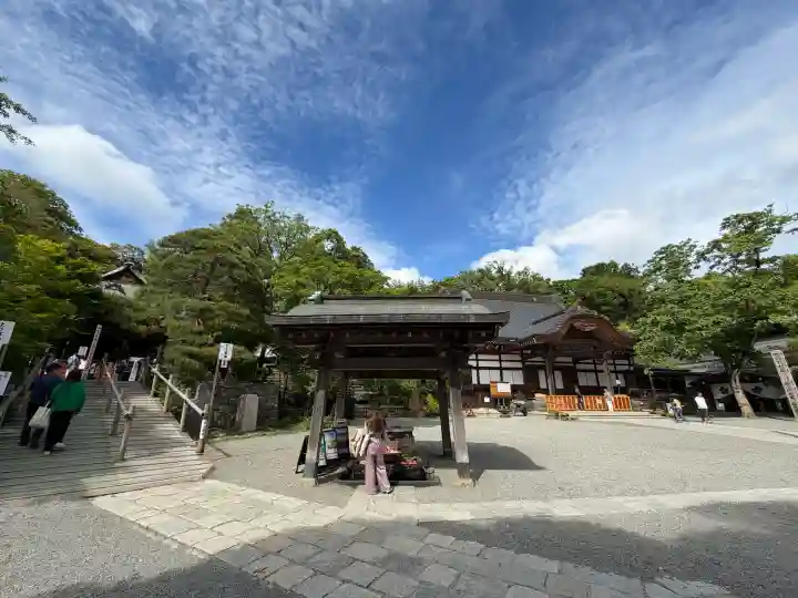 深大寺の{uncategorized: "未分類", other: "その他", undefined: "問題あり", building: "その他建物", grave: "お墓", sacred_gate: "鳥居", guardian: "狛犬", statue: "像", buddha: "仏像", history: "歴史", nature: "自然", garden: "庭園", animal: "動物", pagoda: "塔", temizu: "手水舎", mountain_gate: "山門・神門", sanctuary: "本殿・本堂", subordinate: "末社・摂社", art: "芸術", scenery: "景色", jizo: "地蔵", ema: "絵馬", goshuin: "御朱印", omikuji: "おみくじ", items: "授与品その他", amulet: "お守り", goshuincho: "御朱印帳", eats: "食事", festival: "お祭り", votive_dance: "神楽", shichigosan: "七五三参", wedding: "結婚式", experience: "体験その他", initially: "初詣", around: "周辺", anti_infection: "感染症対策"}