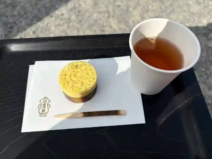 御寺 泉涌寺の{uncategorized: "未分類", other: "その他", undefined: "問題あり", building: "その他建物", grave: "お墓", sacred_gate: "鳥居", guardian: "狛犬", statue: "像", buddha: "仏像", history: "歴史", nature: "自然", garden: "庭園", animal: "動物", pagoda: "塔", temizu: "手水舎", mountain_gate: "山門・神門", sanctuary: "本殿・本堂", subordinate: "末社・摂社", art: "芸術", scenery: "景色", jizo: "地蔵", ema: "絵馬", goshuin: "御朱印", omikuji: "おみくじ", items: "授与品その他", amulet: "お守り", goshuincho: "御朱印帳", eats: "食事", festival: "お祭り", votive_dance: "神楽", shichigosan: "七五三参", wedding: "結婚式", experience: "体験その他", initially: "初詣", around: "周辺", anti_infection: "感染症対策"}