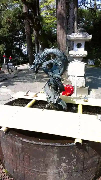 成相寺の手水舎