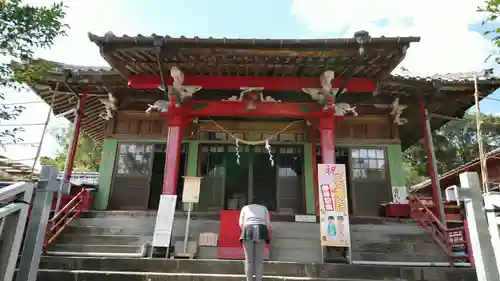 南方神社の本殿