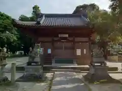 謁播神社の本殿