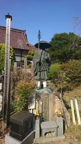 長命寺の像