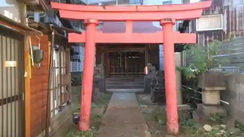 稲荷神社（観昭神社）の鳥居