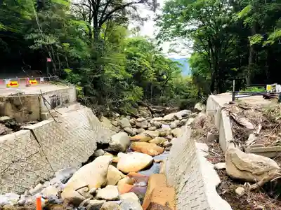 市房山神宮の周辺