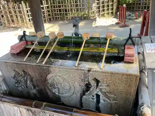 越ヶ谷久伊豆神社の手水舎
