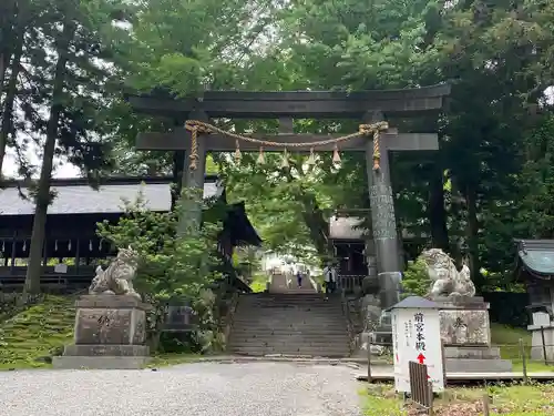 諏訪大社上社前宮(長野県)