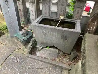 芭蕉稲荷神社の手水舎