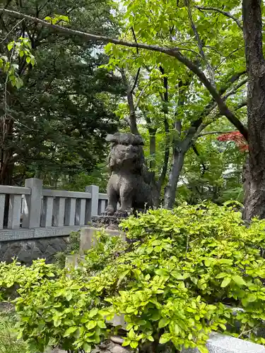 彌彦神社　(伊夜日子神社)の狛犬