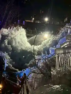 宝登山神社の{uncategorized: "未分類", other: "その他", undefined: "問題あり", building: "その他建物", grave: "お墓", sacred_gate: "鳥居", guardian: "狛犬", statue: "像", buddha: "仏像", history: "歴史", nature: "自然", garden: "庭園", animal: "動物", pagoda: "塔", temizu: "手水舎", mountain_gate: "山門・神門", sanctuary: "本殿・本堂", subordinate: "末社・摂社", art: "芸術", scenery: "景色", jizo: "地蔵", ema: "絵馬", goshuin: "御朱印", omikuji: "おみくじ", items: "授与品その他", amulet: "お守り", goshuincho: "御朱印帳", eats: "食事", festival: "お祭り", votive_dance: "神楽", shichigosan: "七五三参", wedding: "結婚式", experience: "体験その他", initially: "初詣", around: "周辺", anti_infection: "感染症対策"}