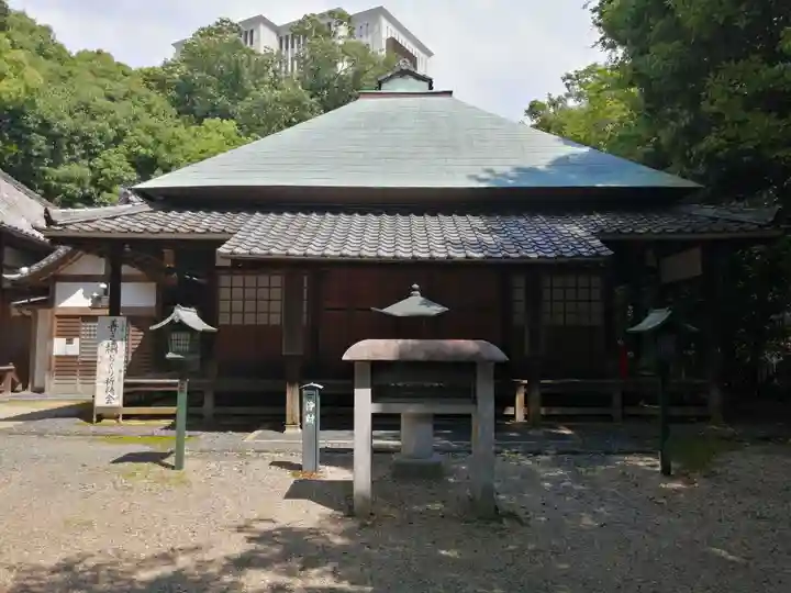 八事山 興正寺の本殿・本堂