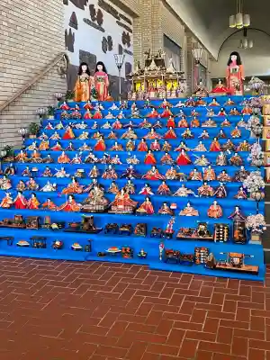 宇佐八幡宮の{uncategorized: "未分類", other: "その他", undefined: "問題あり", building: "その他建物", grave: "お墓", sacred_gate: "鳥居", guardian: "狛犬", statue: "像", buddha: "仏像", history: "歴史", nature: "自然", garden: "庭園", animal: "動物", pagoda: "塔", temizu: "手水舎", mountain_gate: "山門・神門", sanctuary: "本殿・本堂", subordinate: "末社・摂社", art: "芸術", scenery: "景色", jizo: "地蔵", ema: "絵馬", goshuin: "御朱印", omikuji: "おみくじ", items: "授与品その他", amulet: "お守り", goshuincho: "御朱印帳", eats: "食事", festival: "お祭り", votive_dance: "神楽", shichigosan: "七五三参", wedding: "結婚式", experience: "体験その他", initially: "初詣", around: "周辺", anti_infection: "感染症対策"}