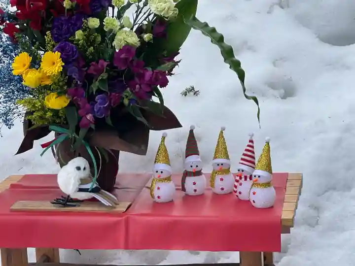 札幌護國神社の{uncategorized: "未分類", other: "その他", undefined: "問題あり", building: "その他建物", grave: "お墓", sacred_gate: "鳥居", guardian: "狛犬", statue: "像", buddha: "仏像", history: "歴史", nature: "自然", garden: "庭園", animal: "動物", pagoda: "塔", temizu: "手水舎", mountain_gate: "山門・神門", sanctuary: "本殿・本堂", subordinate: "末社・摂社", art: "芸術", scenery: "景色", jizo: "地蔵", ema: "絵馬", goshuin: "御朱印", omikuji: "おみくじ", items: "授与品その他", amulet: "お守り", goshuincho: "御朱印帳", eats: "食事", festival: "お祭り", votive_dance: "神楽", shichigosan: "七五三参", wedding: "結婚式", experience: "体験その他", initially: "初詣", around: "周辺", anti_infection: "感染症対策"}