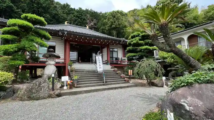 北條寺の本殿・本堂