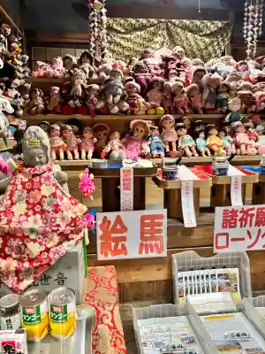 子安観音の{uncategorized: "未分類", other: "その他", undefined: "問題あり", building: "その他建物", grave: "お墓", sacred_gate: "鳥居", guardian: "狛犬", statue: "像", buddha: "仏像", history: "歴史", nature: "自然", garden: "庭園", animal: "動物", pagoda: "塔", temizu: "手水舎", mountain_gate: "山門・神門", sanctuary: "本殿・本堂", subordinate: "末社・摂社", art: "芸術", scenery: "景色", jizo: "地蔵", ema: "絵馬", goshuin: "御朱印", omikuji: "おみくじ", items: "授与品その他", amulet: "お守り", goshuincho: "御朱印帳", eats: "食事", festival: "お祭り", votive_dance: "神楽", shichigosan: "七五三参", wedding: "結婚式", experience: "体験その他", initially: "初詣", around: "周辺", anti_infection: "感染症対策"}