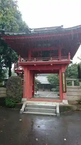 延命寺(身代り不動尊)の山門・神門