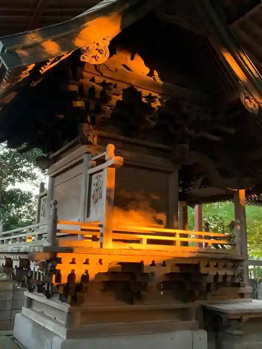 子安神社の末社・摂社
