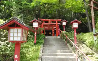 宮地嶽神社の末社・摂社