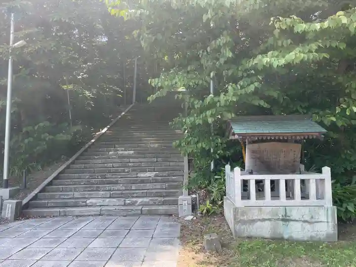 由仁神社(北海道)