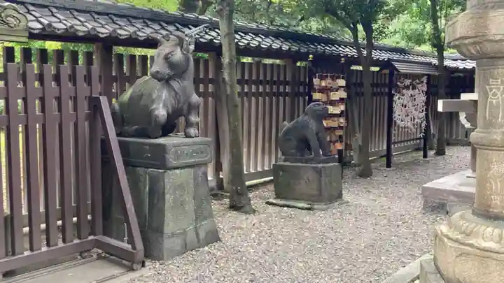 牛嶋神社の狛犬