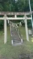 諏訪神社の鳥居