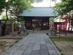 神明社の本殿