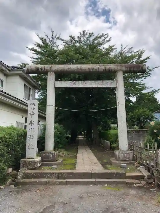 中氷川神社の鳥居